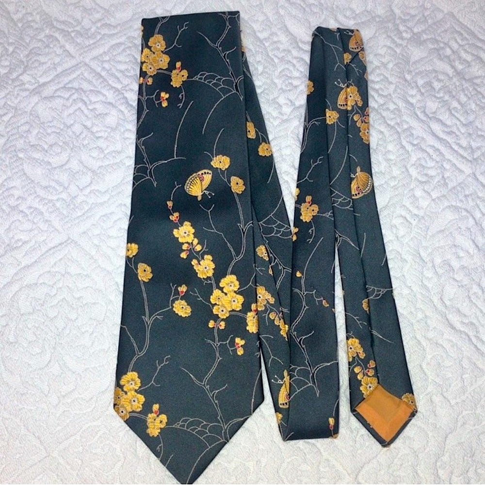 Vintage Woodwards Quo Vadis retro polyester tie, grey yellow, cherry blossoms